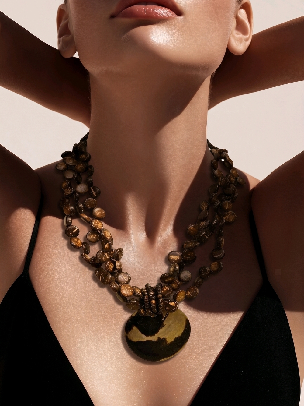 New York & Company faux brown beaded pendant necklace vintage